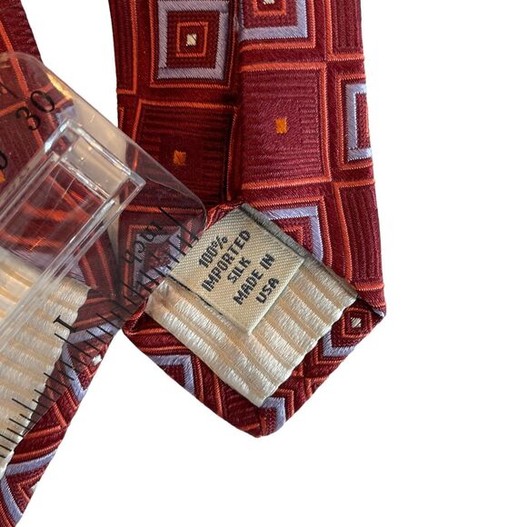 John W Nordstrom Necktie 100% Silk Italian Designer  Burgundy Gray Tie 58x4” VTG - Picture 3 of 5